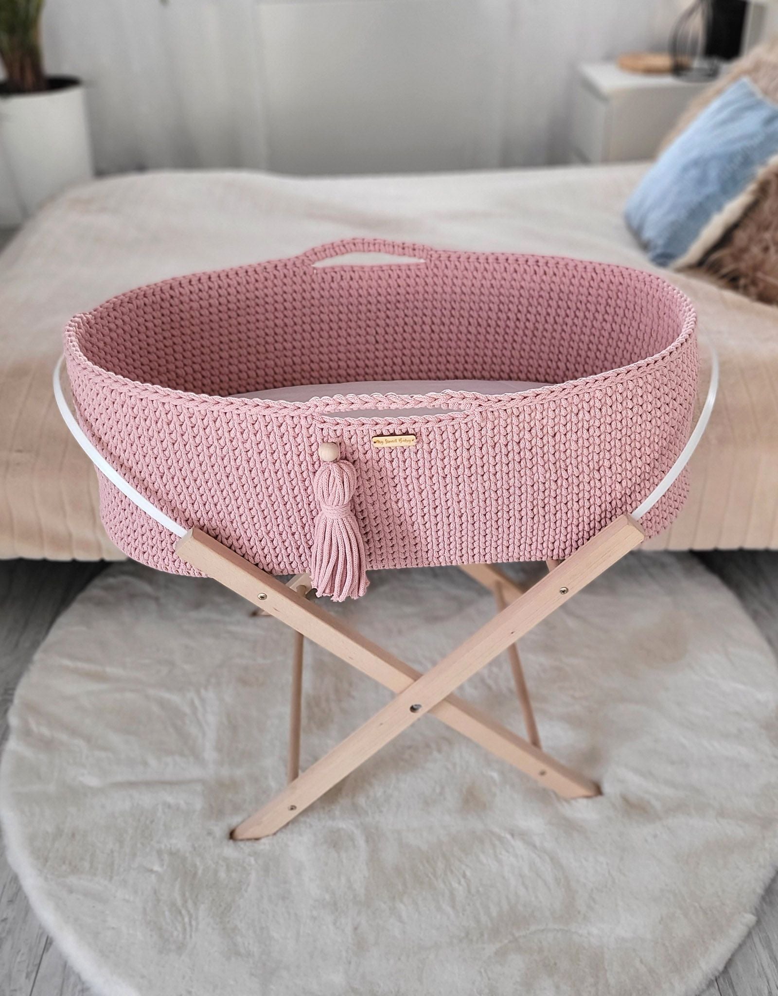 Moses basket BOHO Handmade with stand - pastel pink