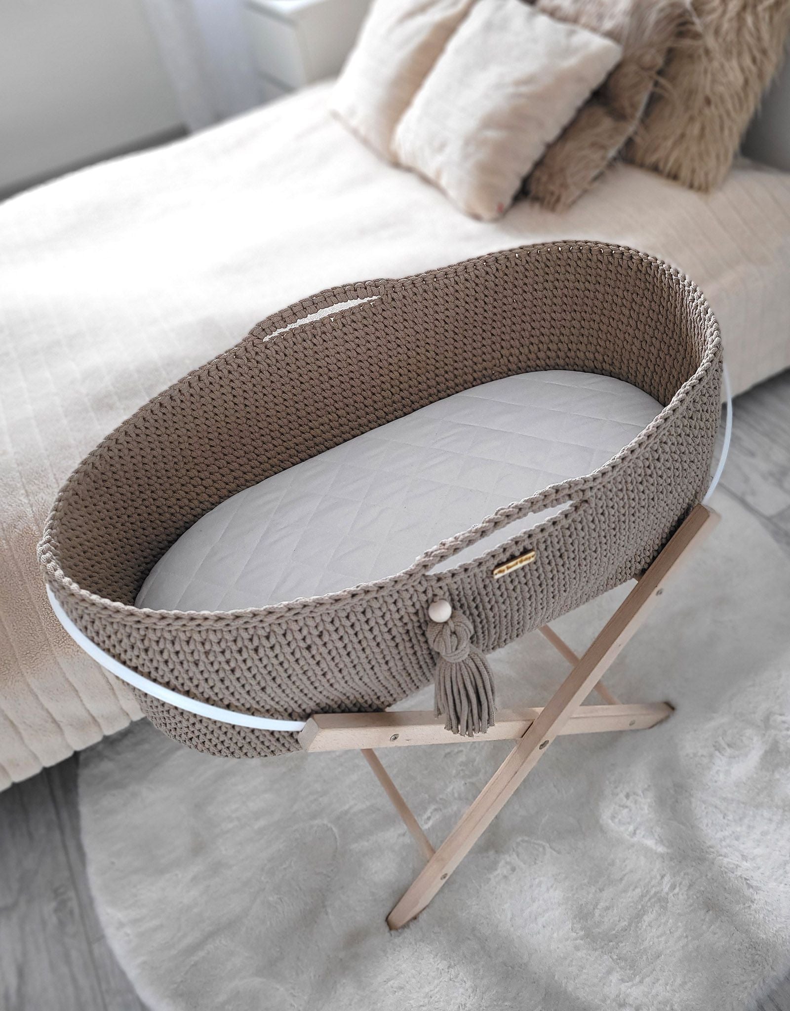Moses basket BOHO Handmade with stand - sand