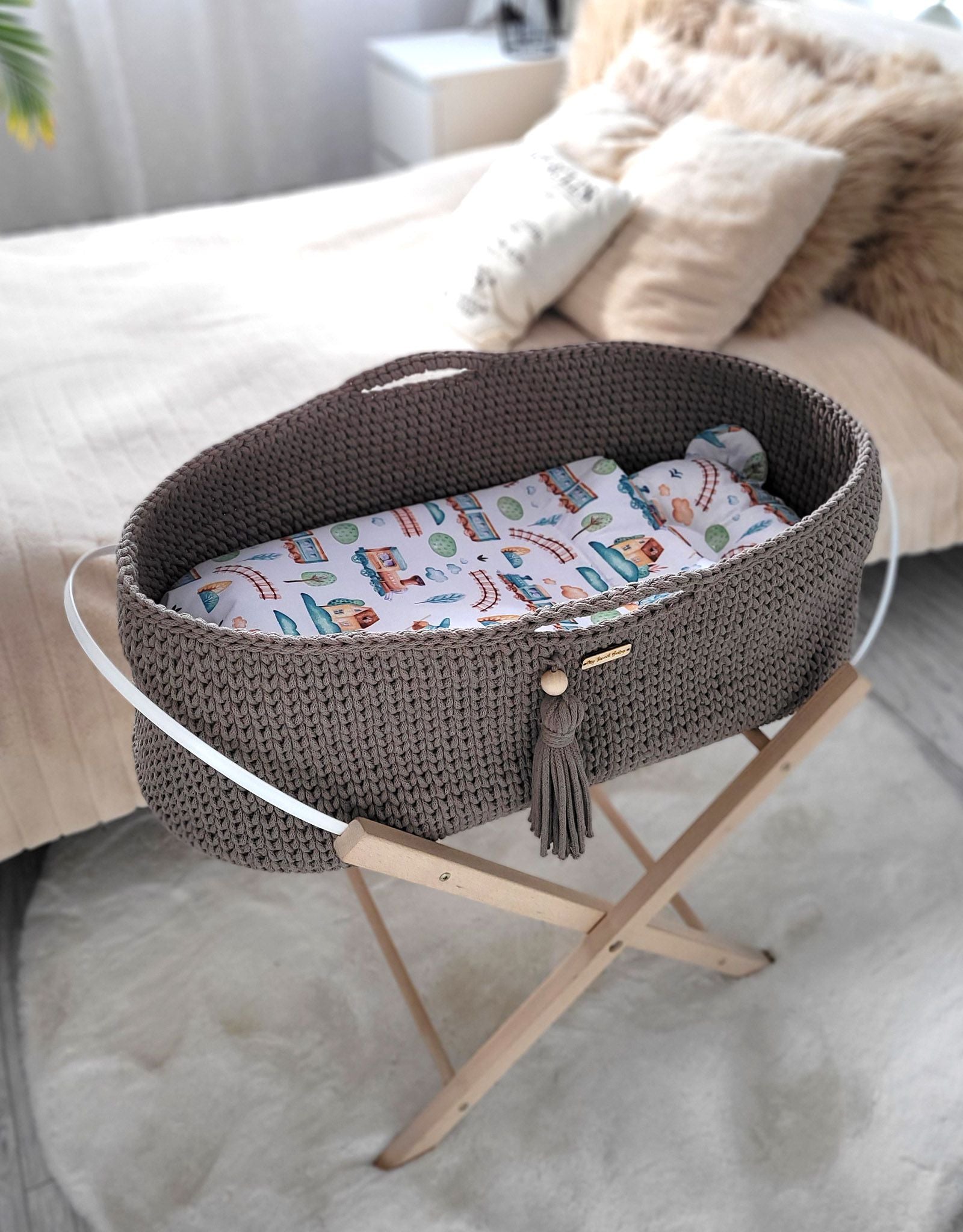 Moses basket BOHO Handmade with stand - mocca