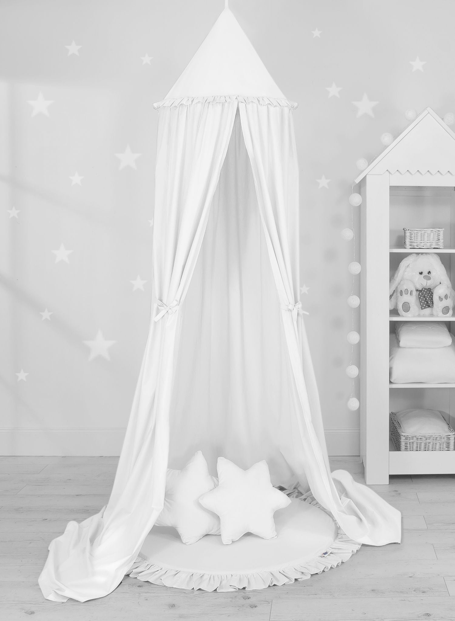 Hanging cotton canopy for children's room - white