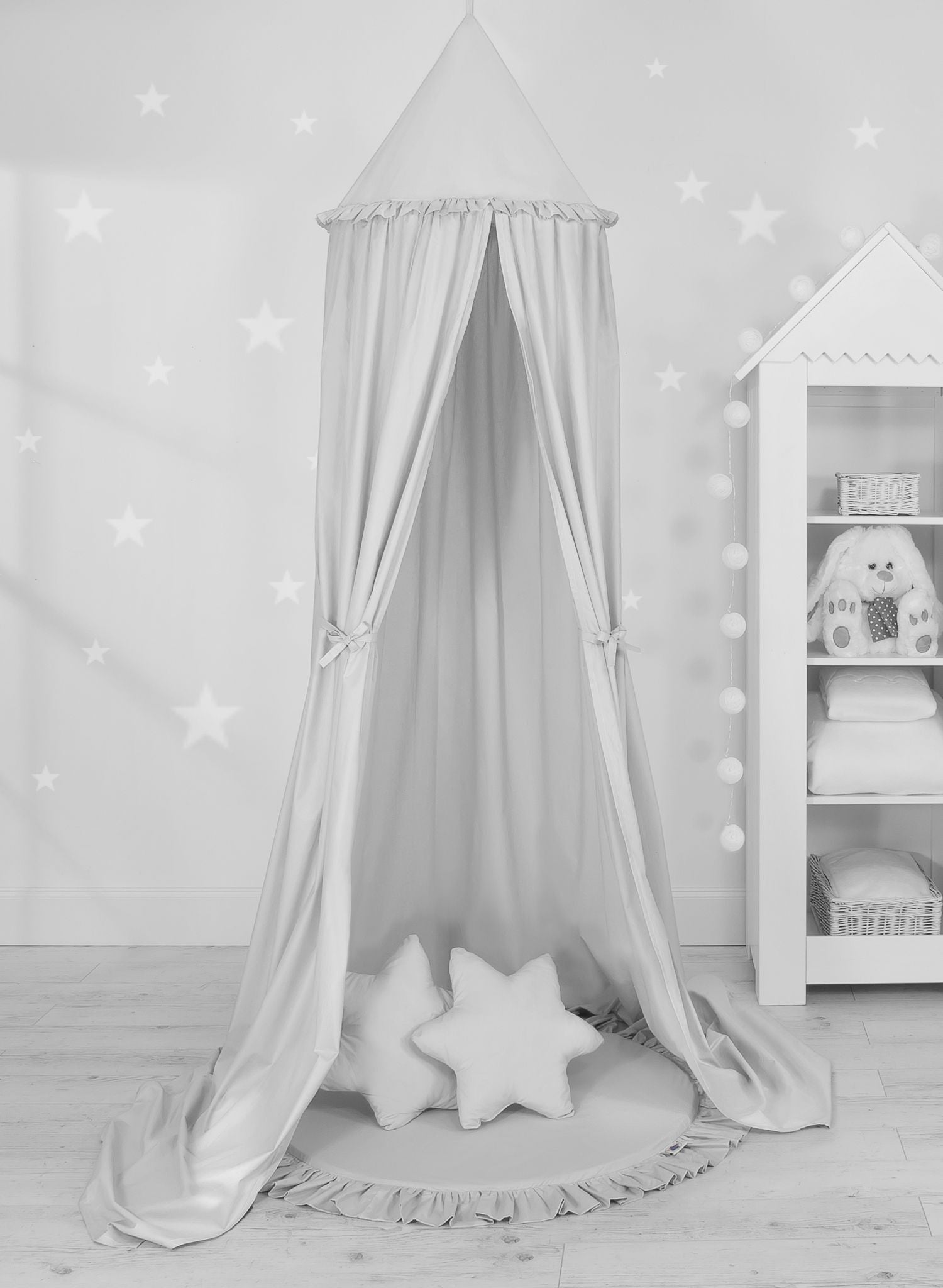 Hanging cotton canopy for children's room - gray