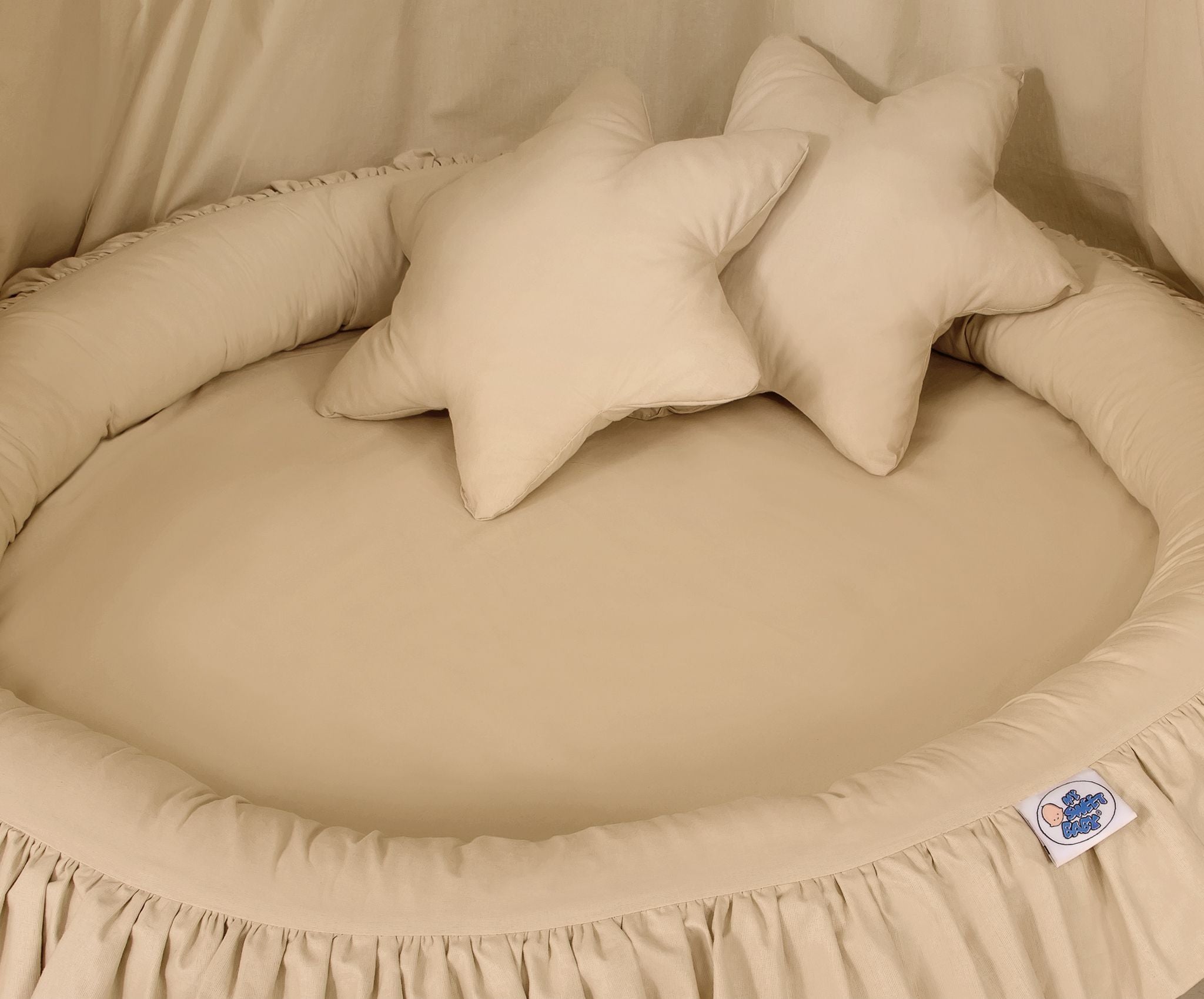 Nest with flounce - beige