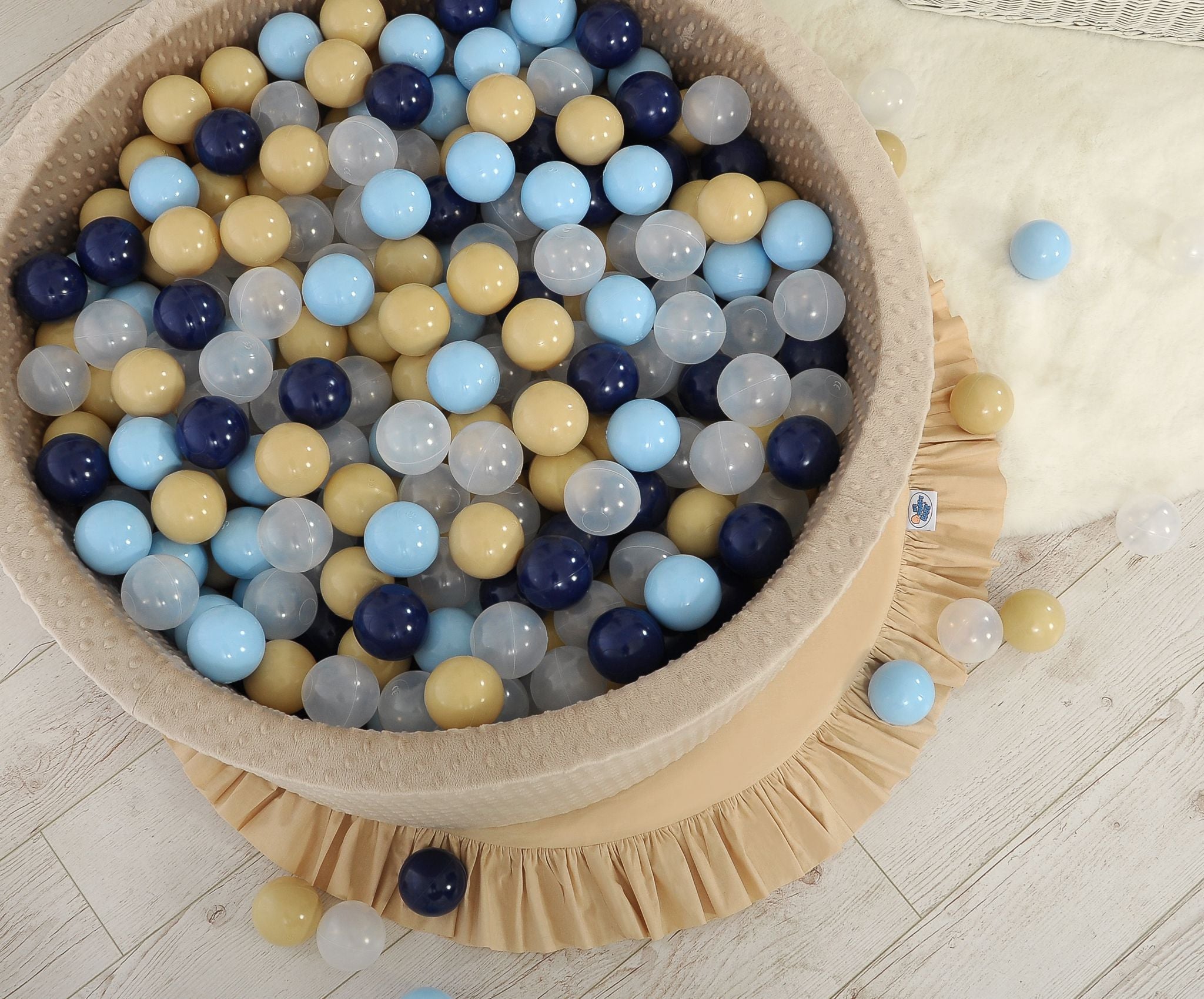 Ball-pit minky H-30 cm with balls 200pcs- beige