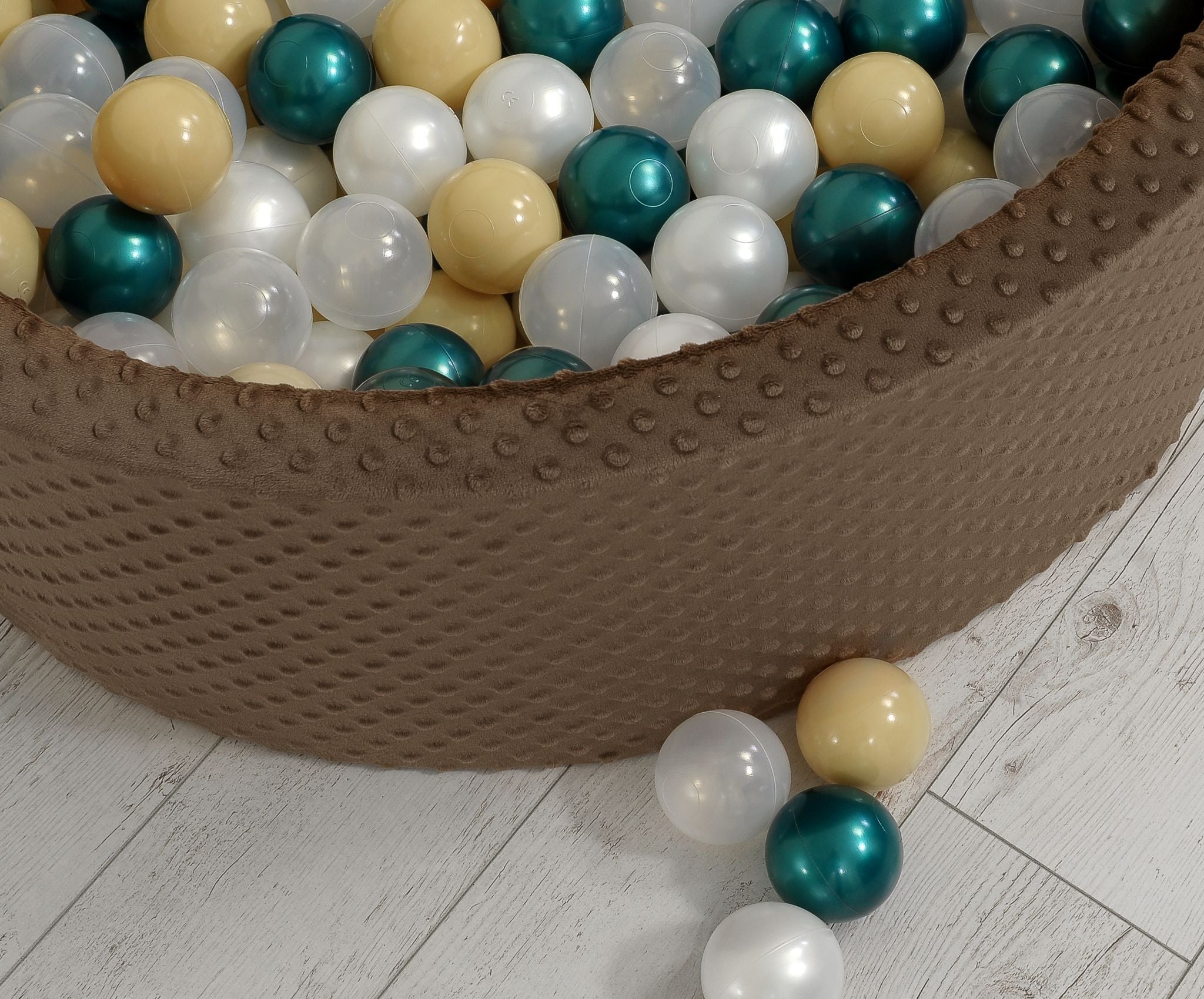 Ball-pit minky H-30 cm with balls 300pcs - chocolate
