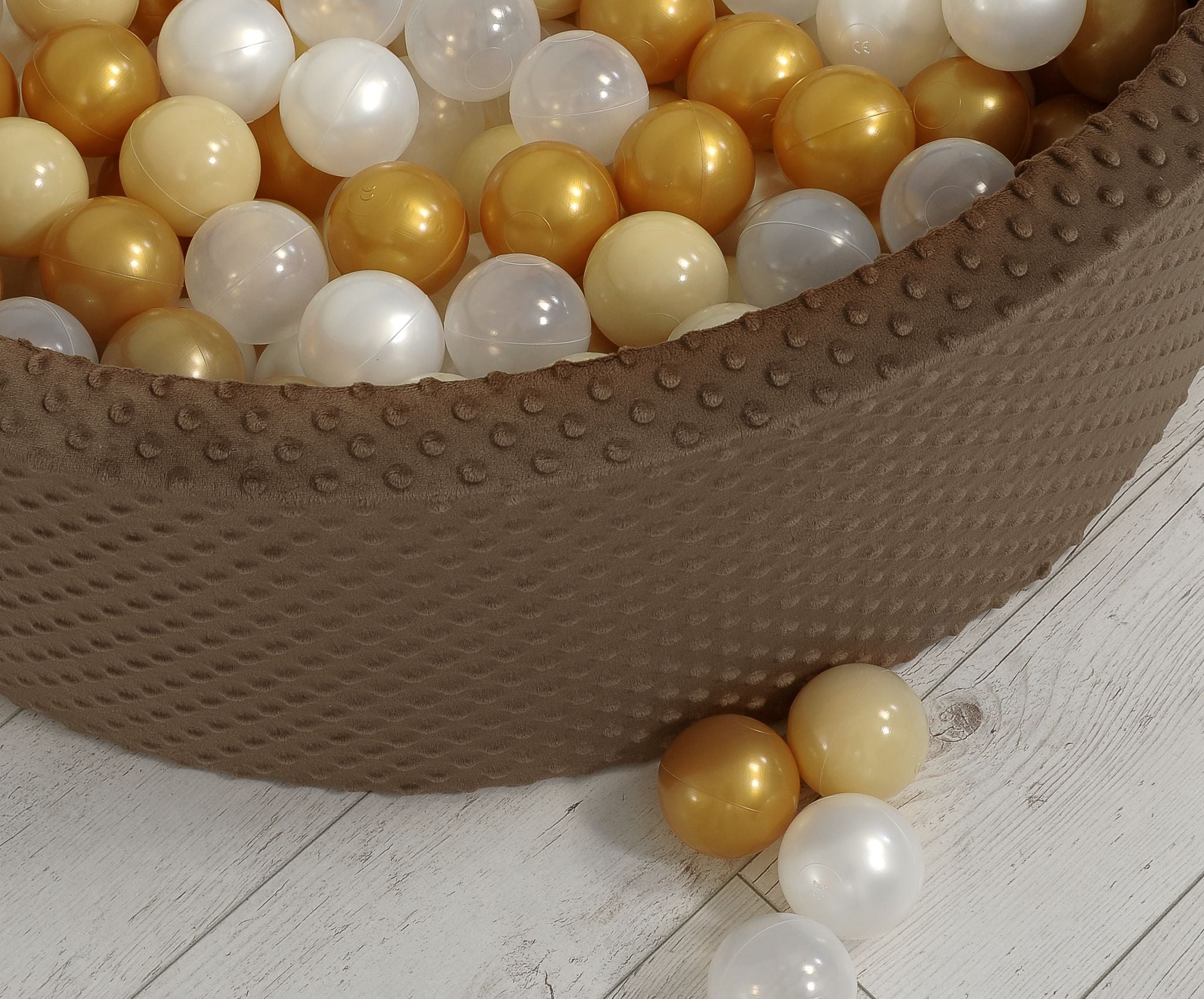 Ball-pit minky H-30 cm with balls 300pcs - chocolate