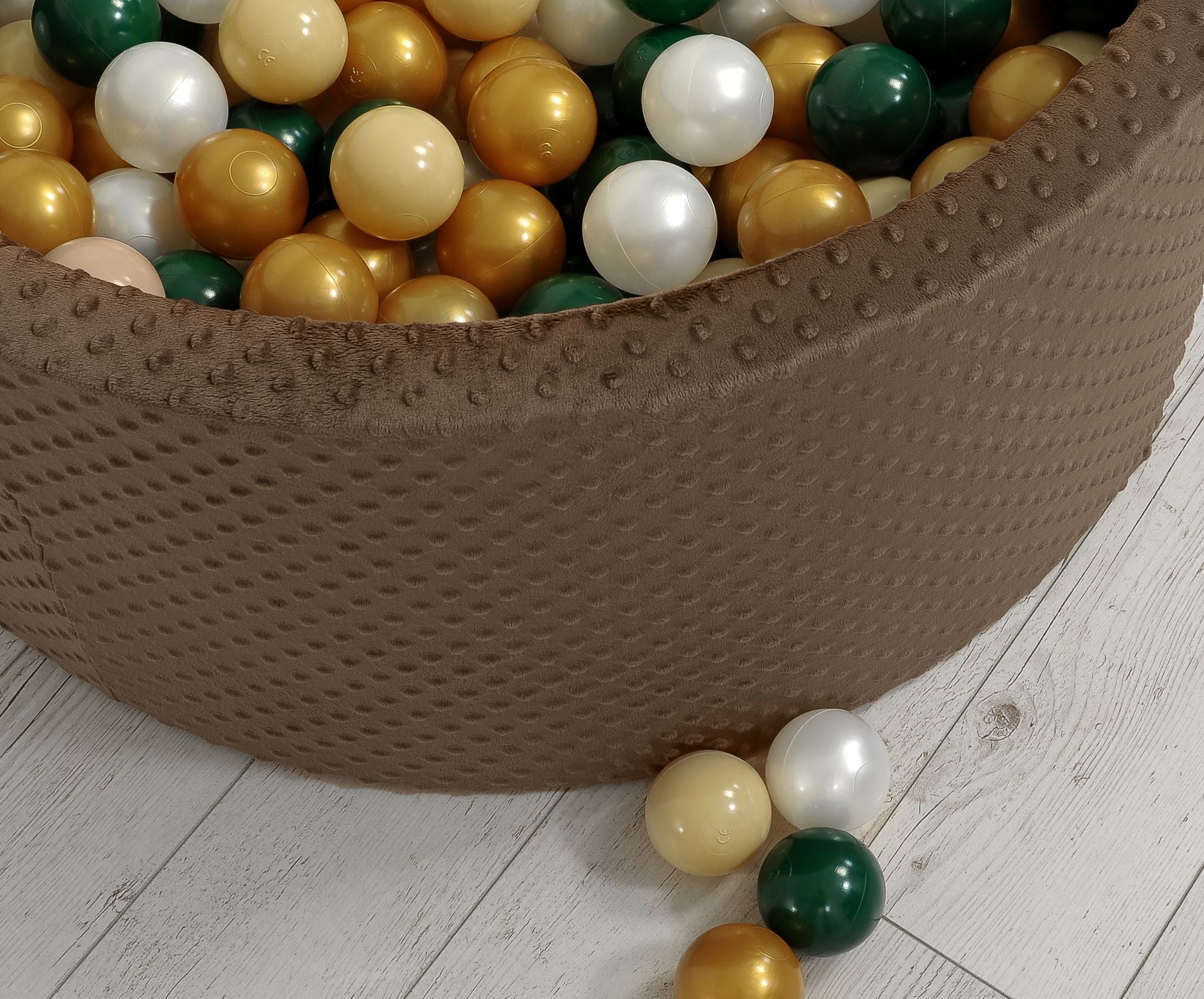 Ball-pit minky H-40 cm with balls 200pcs - chocolate