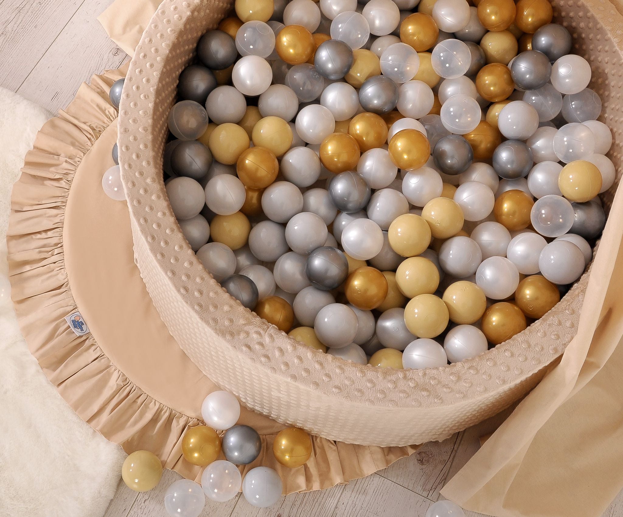 Ball-pit minky H-40 cm with balls 200pcs- beige