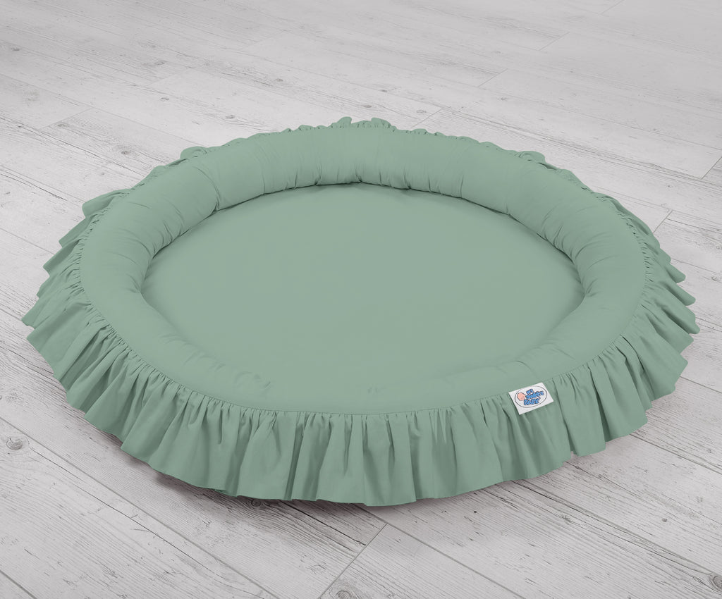 Nest with flounce - pastel green