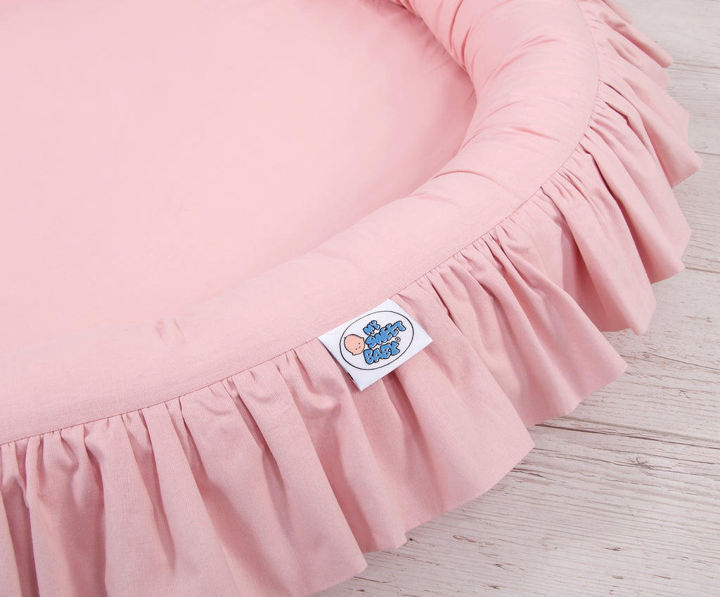 Nest with flounce - pastel pink