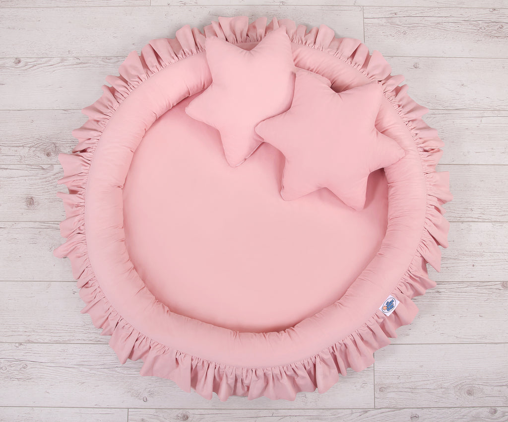Nest with flounce - pastel pink