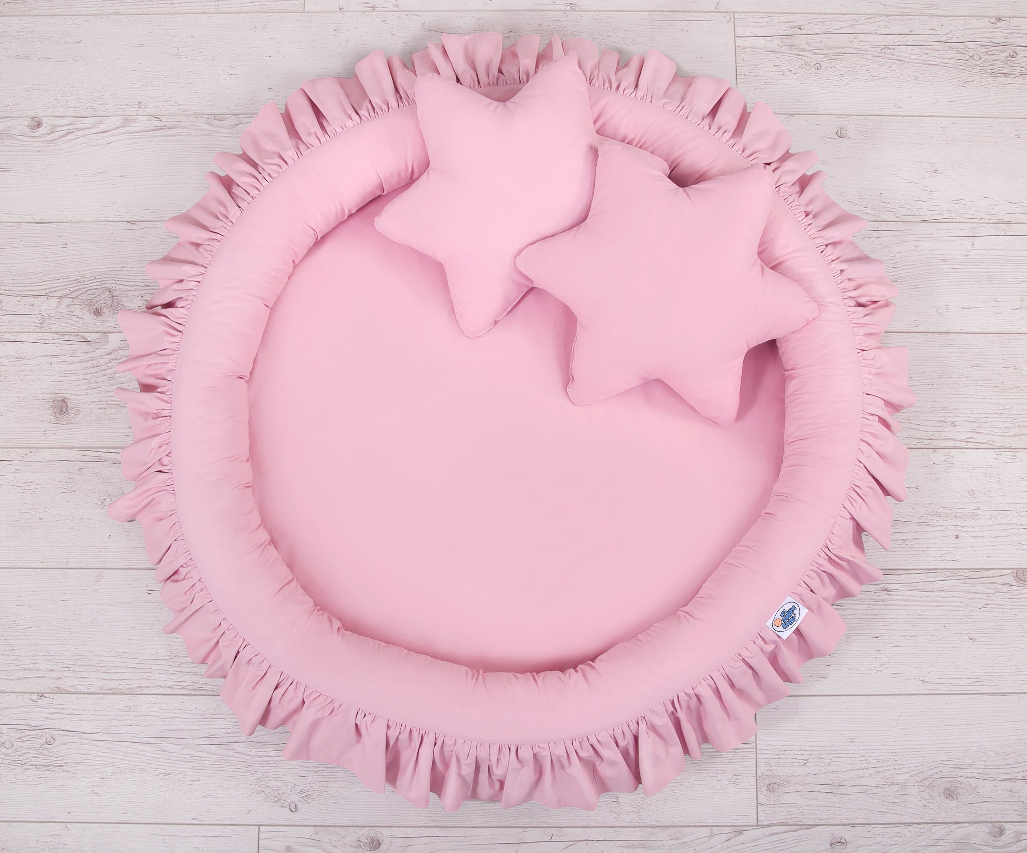 Nest with flounce - pink