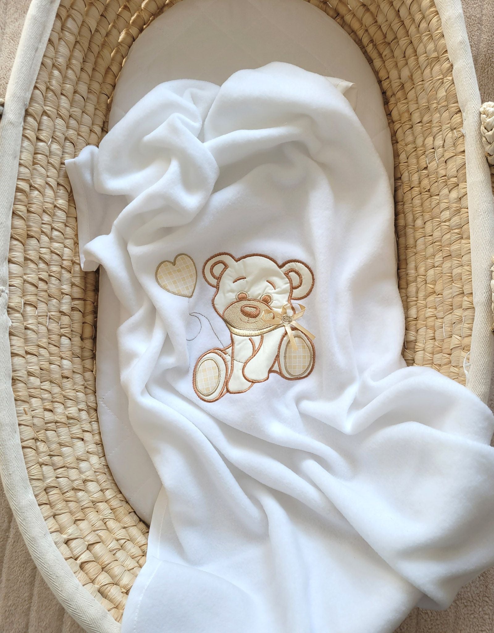 White bear polar fleece baby blanket detail