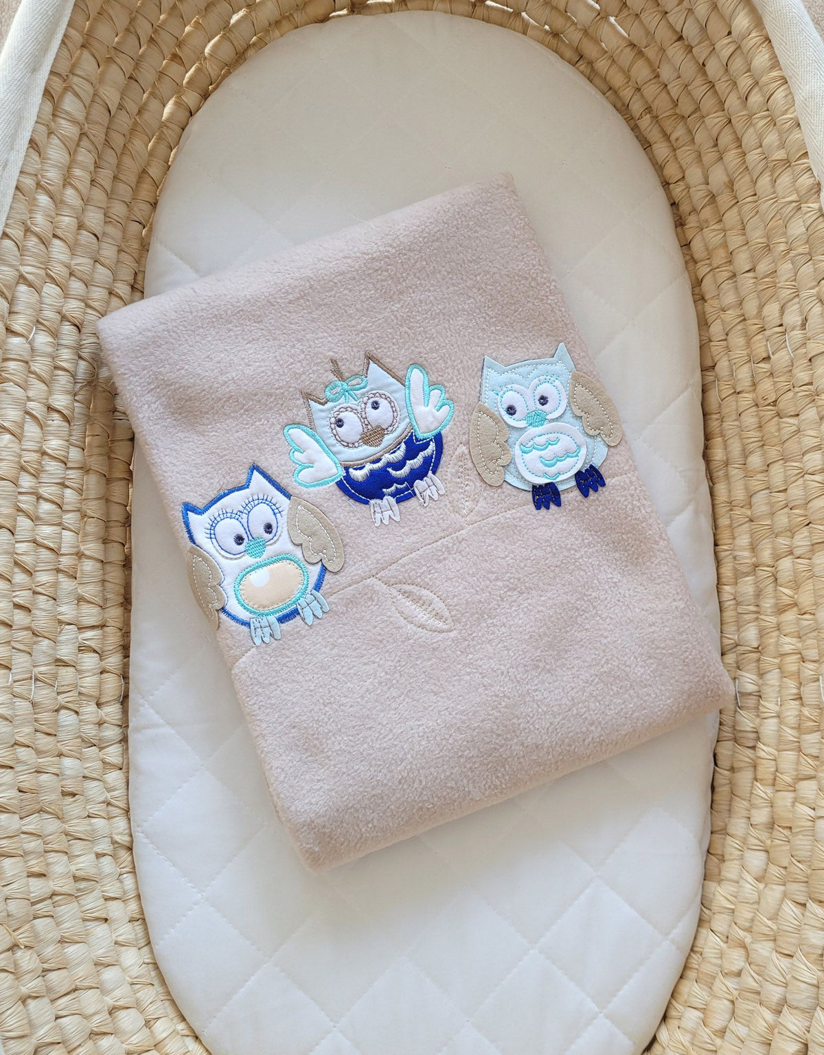Beige owls polar fleece baby blanket