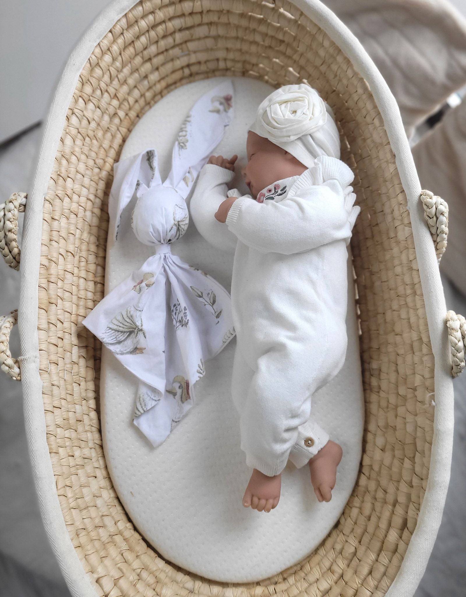 Soft cosy cuddly bunny blanket in cotton - Gooses