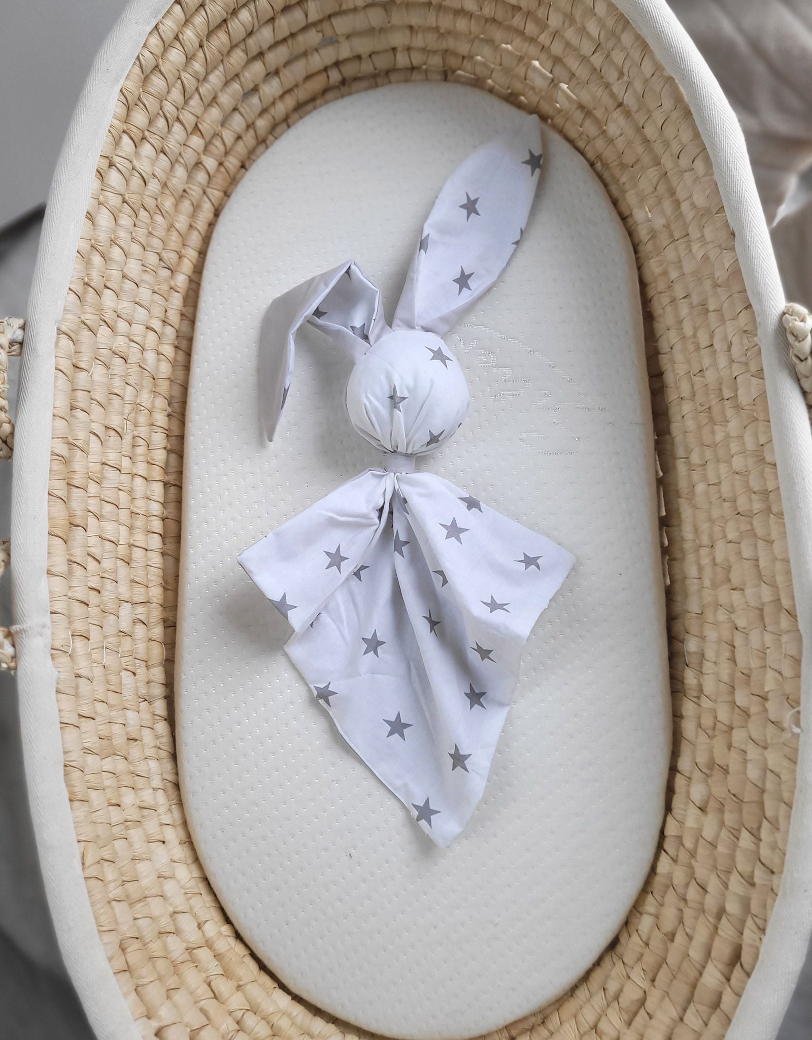 Soft cosy cuddly bunny blanket in cotton - Grey stars/grey