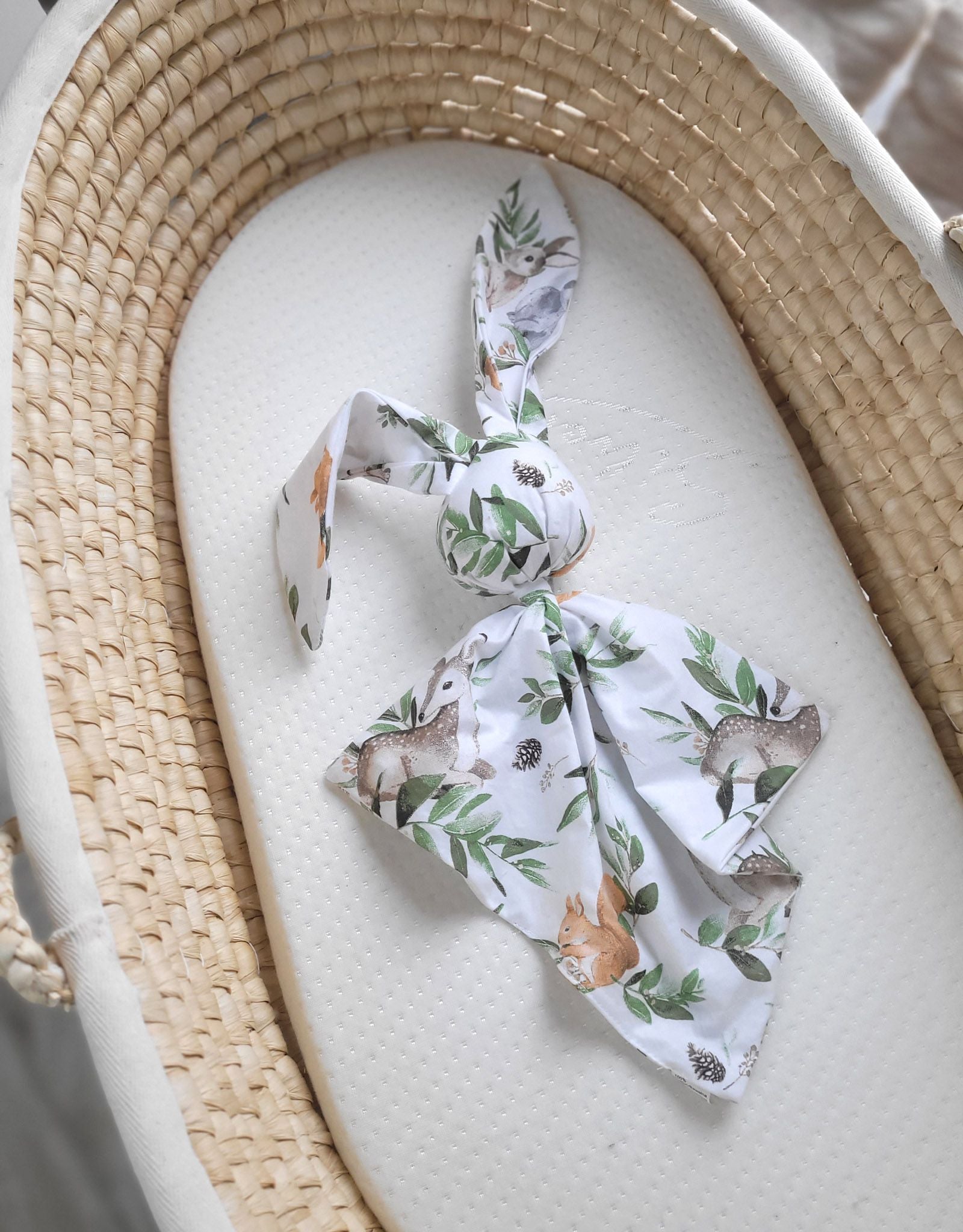 Soft cosy cuddly bunny blanket in cotton - Woodland green