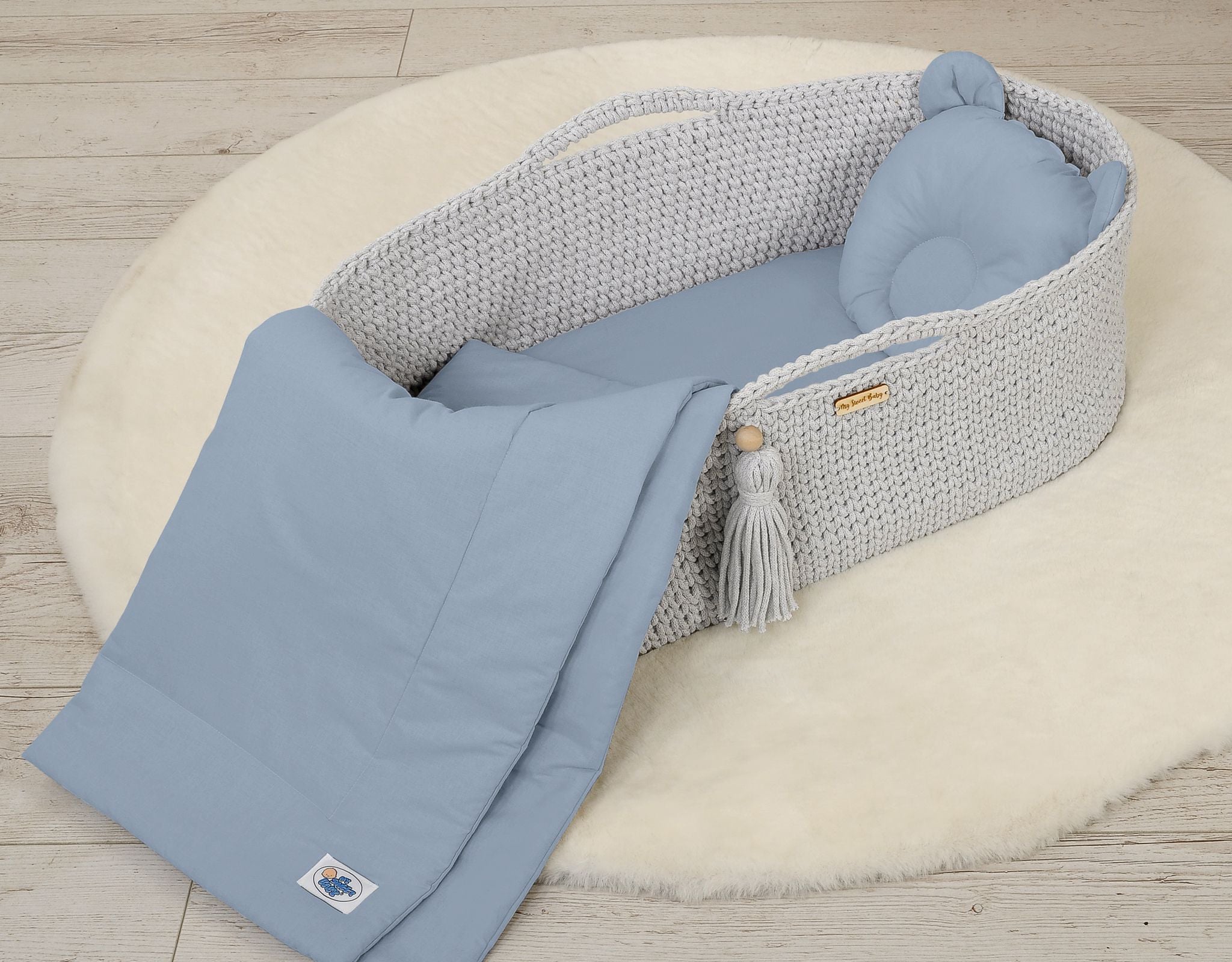 Blanket with pillow - 2pcs set - pastel blue