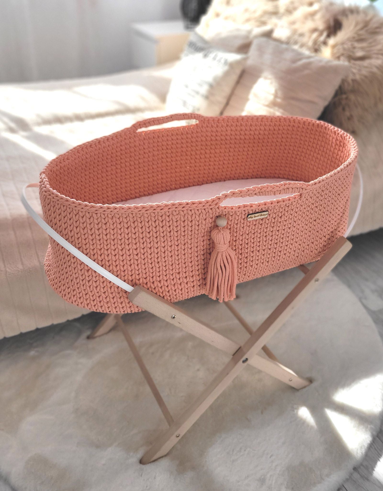 Moses basket BOHO Handmade cotton with mattress - salmon