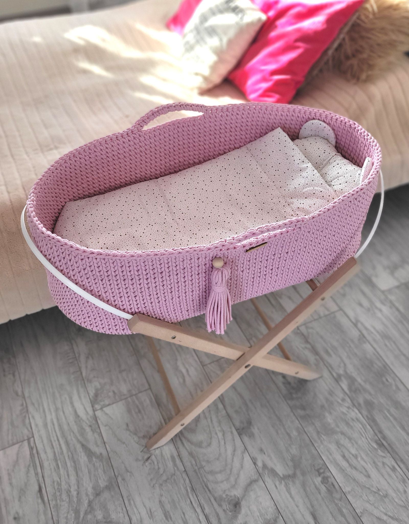 Moses basket BOHO Handmade cotton with mattress - pink