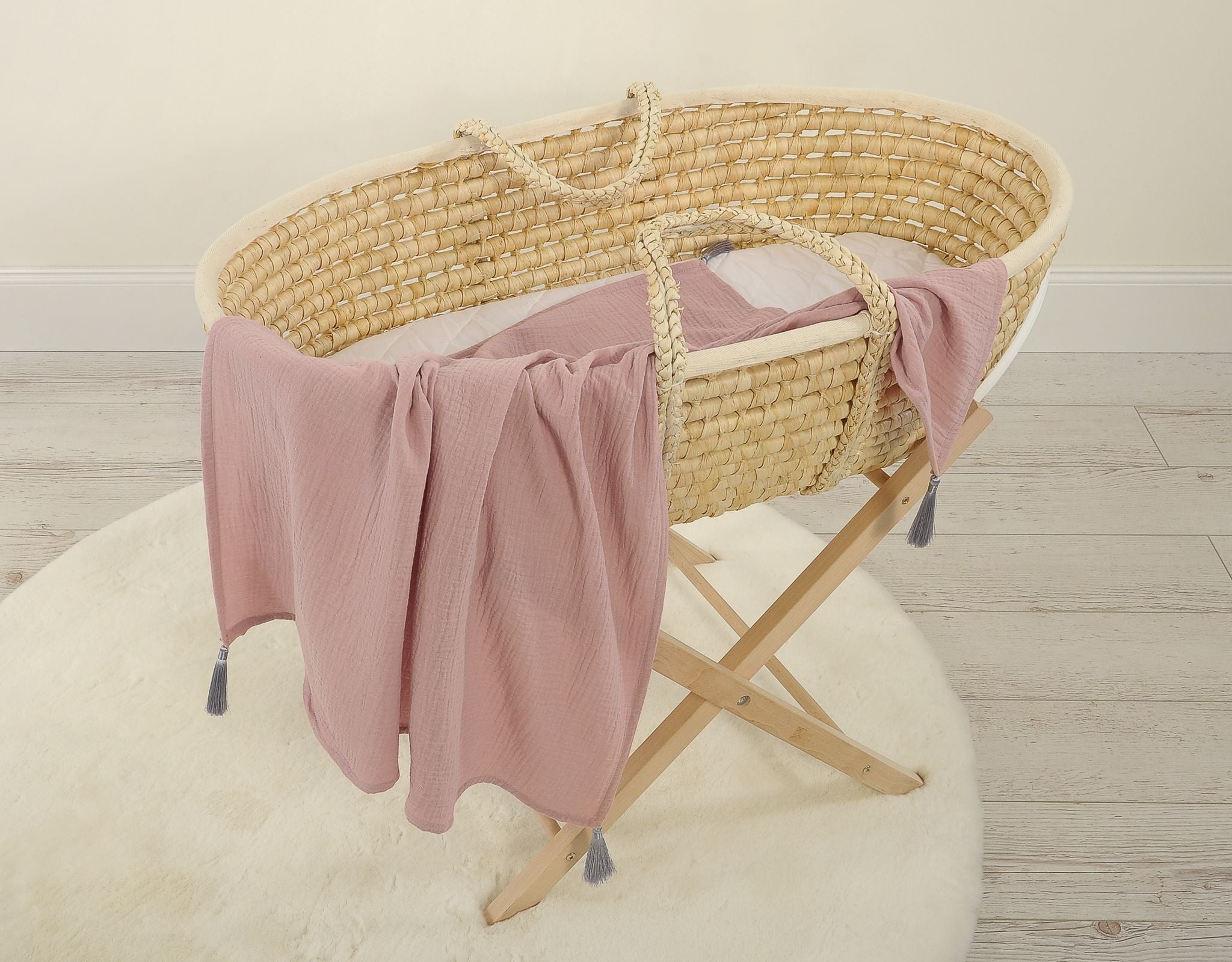 Muslin blanket for kids with tassels - pastel pink