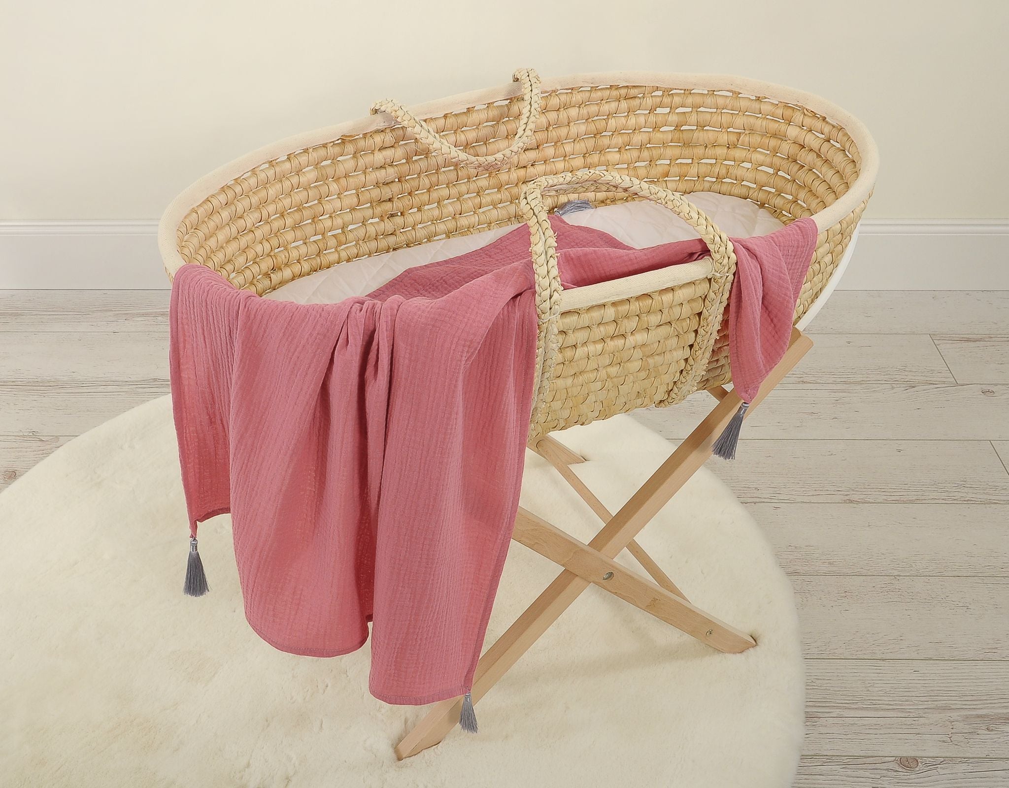 Muslin blanket for kids with tassels - pastel violet