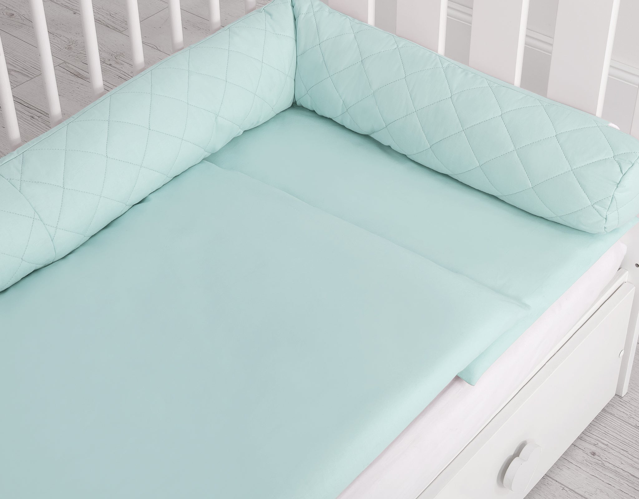 2-in-1 - Baby nest quilted - snake pillow bumper - white