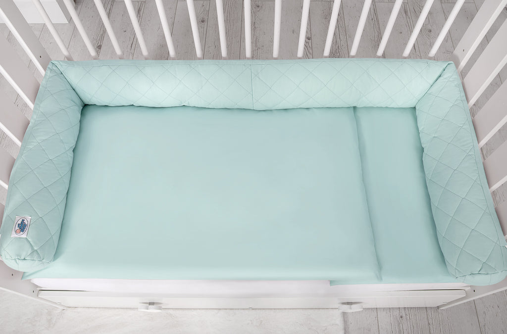 2-in-1 - Baby nest quilted - snake pillow bumper - white